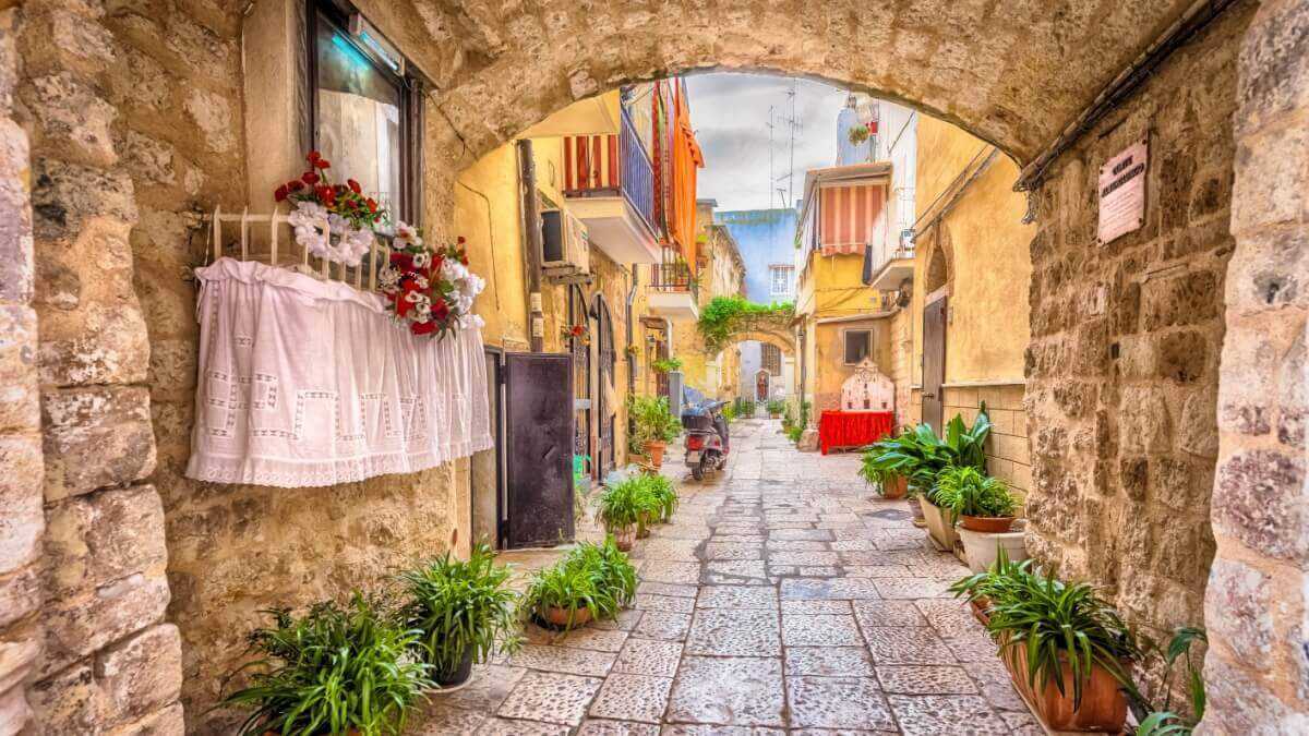 Bari olcsó repülőjegy